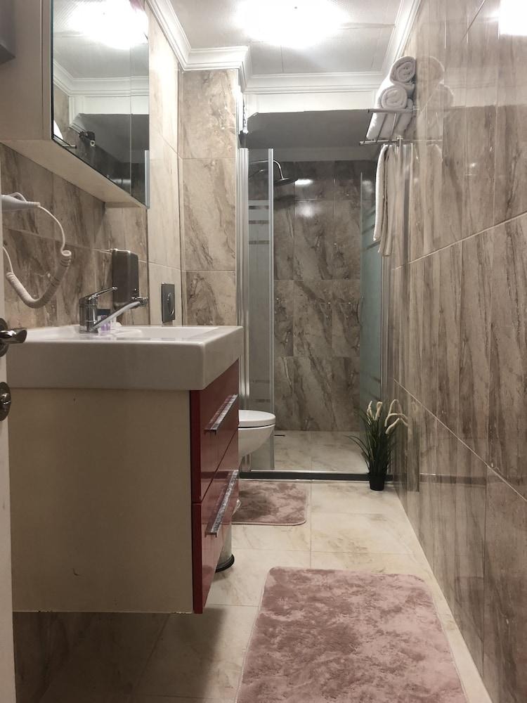 Lizzia Butik Hotel Istanbul Bagian luar foto